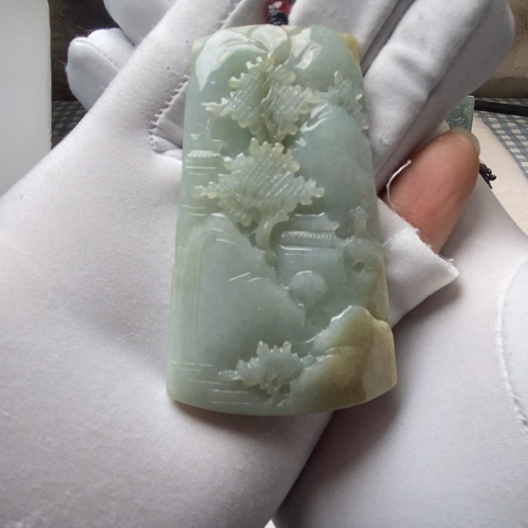 翡翠颈饰未镶嵌天然