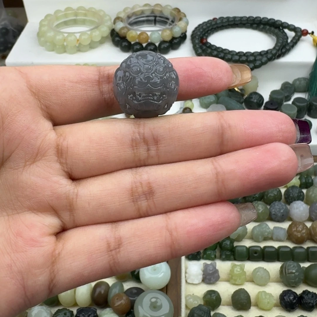 小***儿和田玉未镶嵌珠宝半成品和田玉烟紫貔貅22+