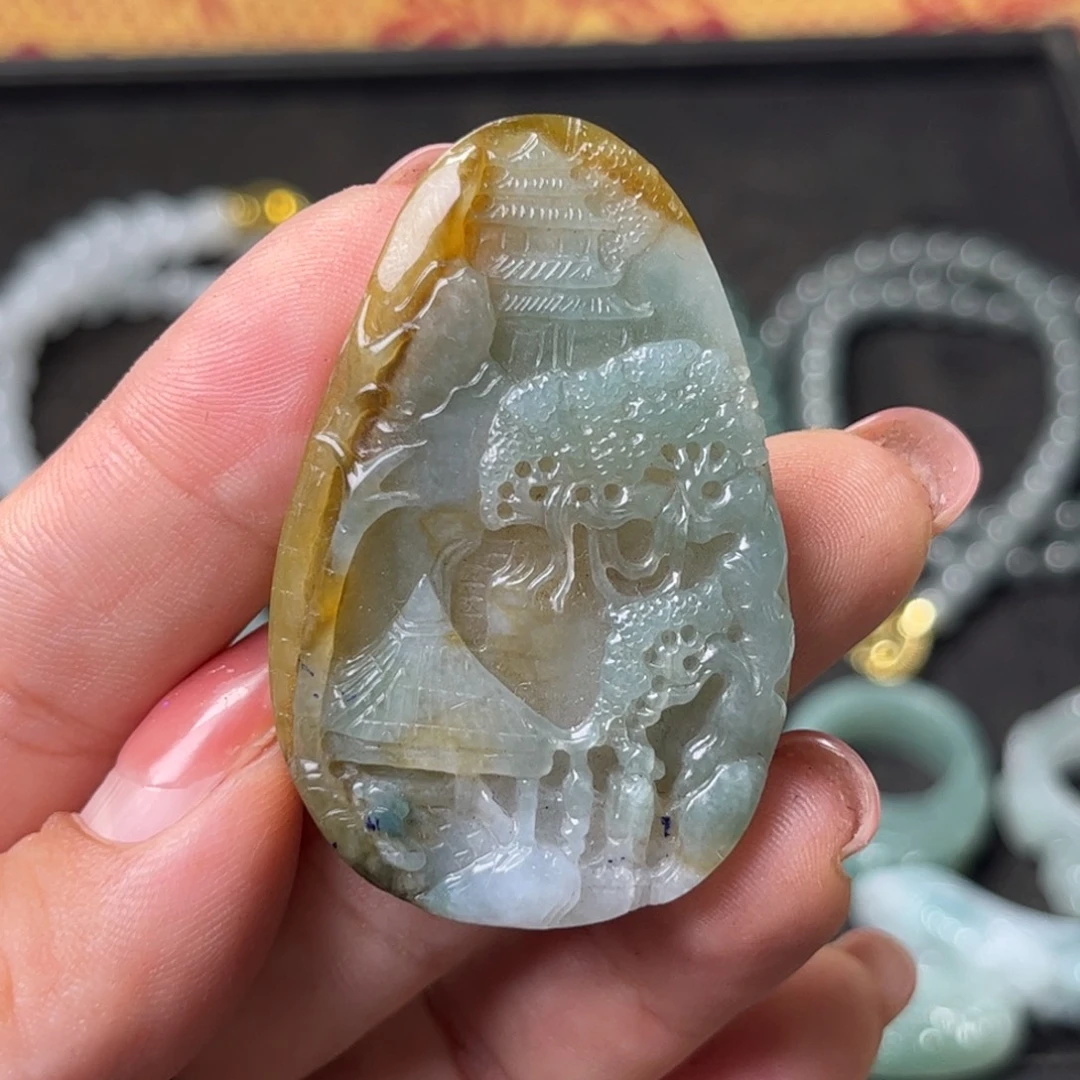 定制翡翠未镶嵌山水