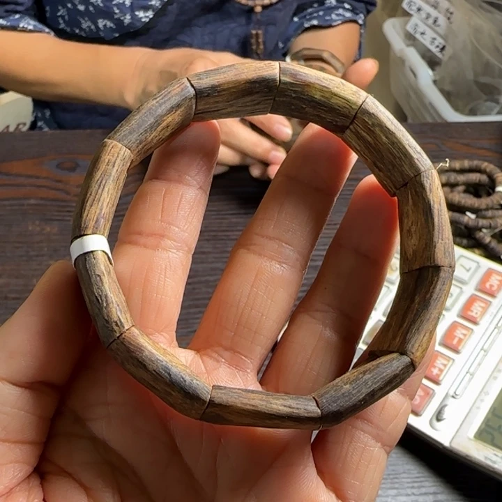 沉香手串乌身16克卡16多样性发一条