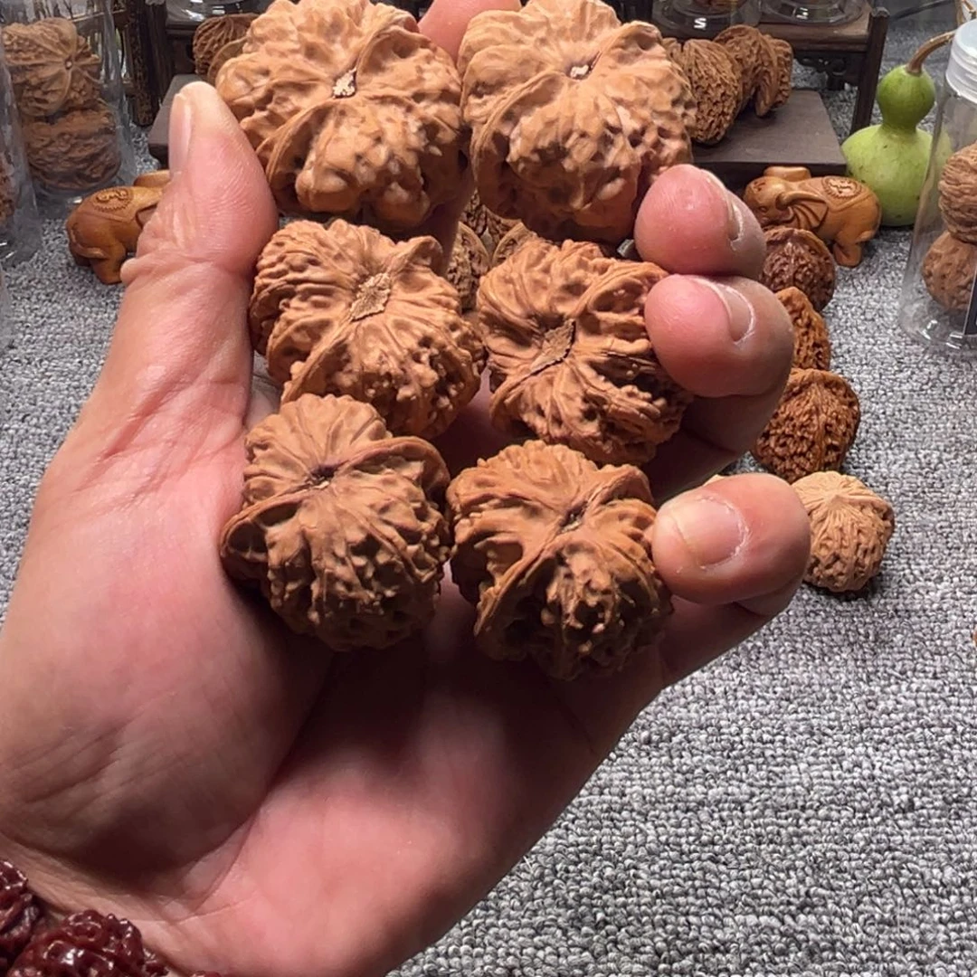 文玩核桃把件蛤蟆密纹牡丹纹3对