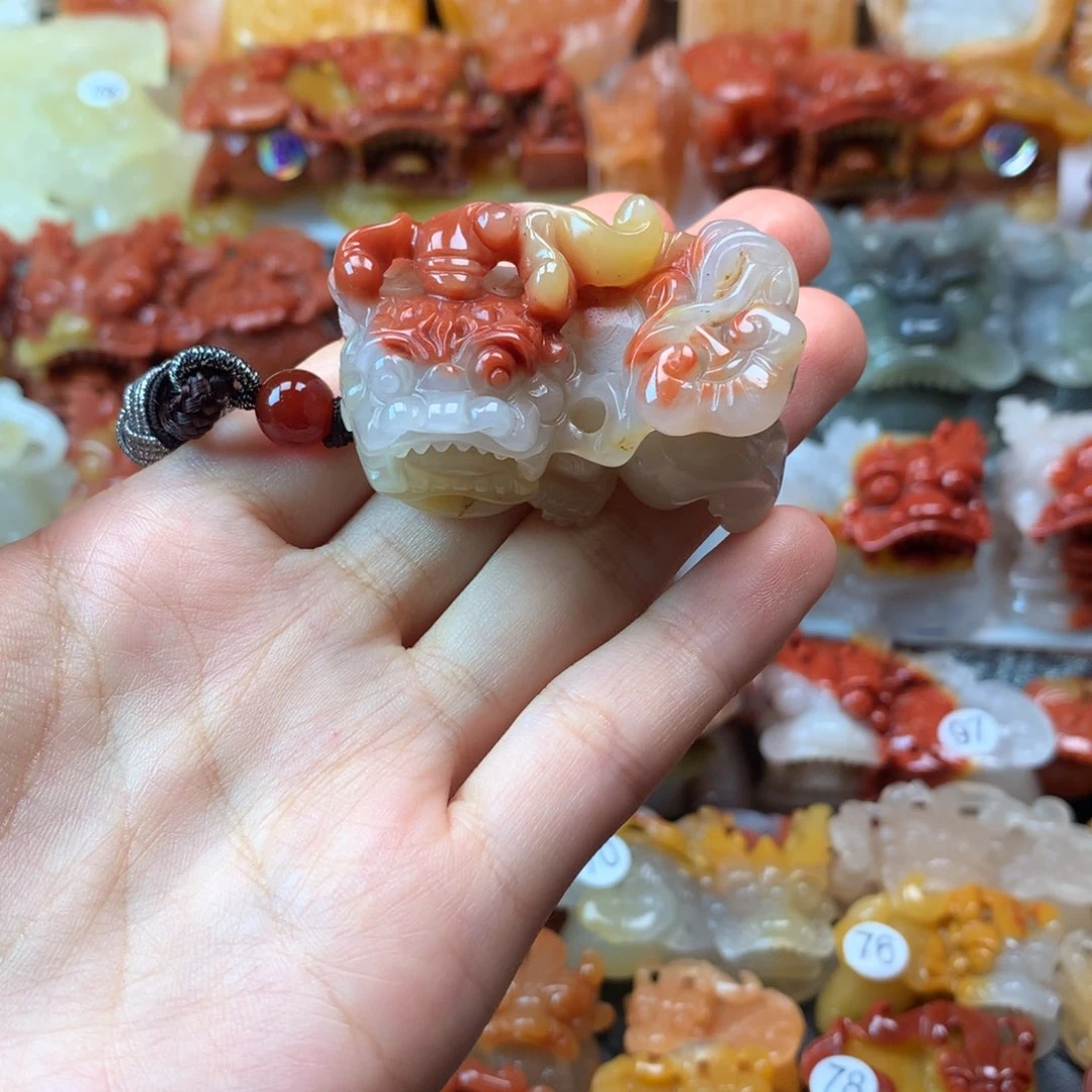 石英质玉（黄龙玉）未镶嵌挂件