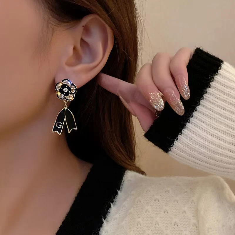 合金亚克力耳饰 黑色耳环上班族耳饰时尚耳饰素款精致法式复古