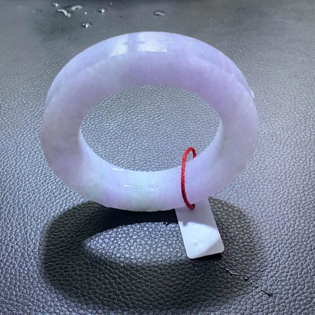 未镶嵌樱花粉定制翡翠