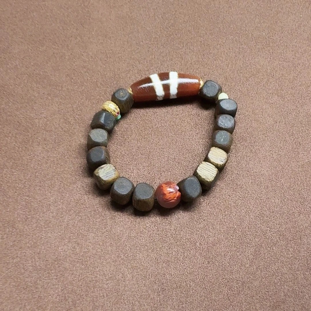 哈***3玛瑙/玉髓未镶嵌手链