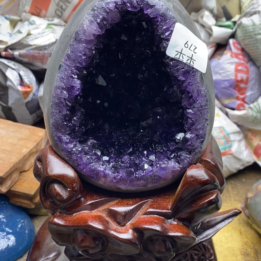 紫晶乌拉圭未镶嵌