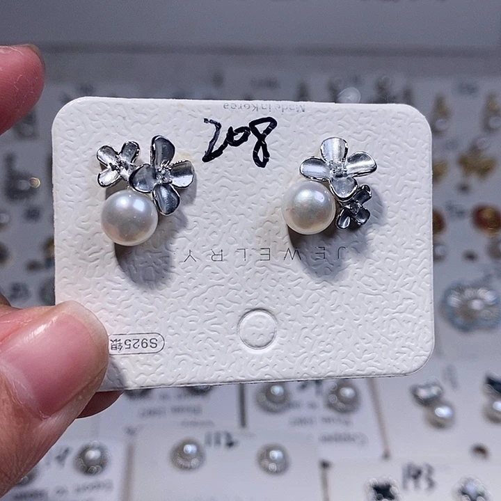 淡水珍珠未镶嵌耳饰