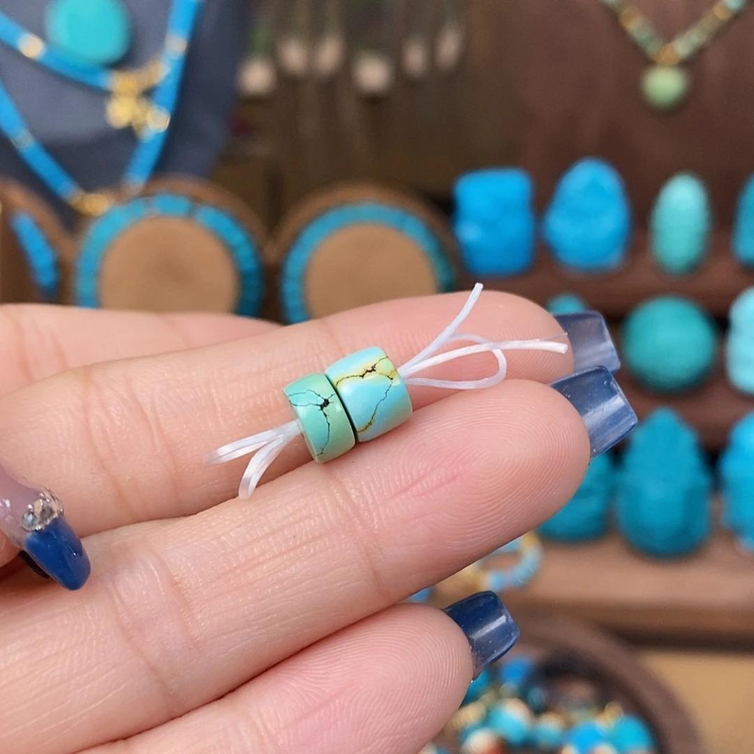 绿松石颈饰未镶嵌