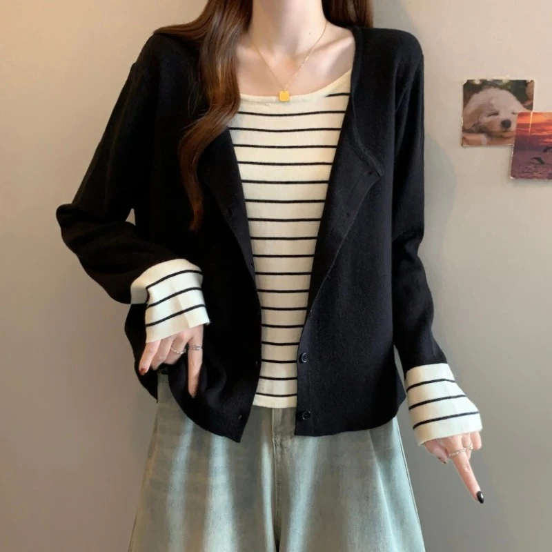 大码假两件条纹长袖针织开衫女春秋胖MM宽松显瘦百搭洋气毛衣外套