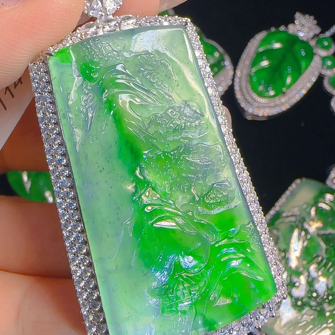 翡翠吊坠(赠链)银S925镶嵌