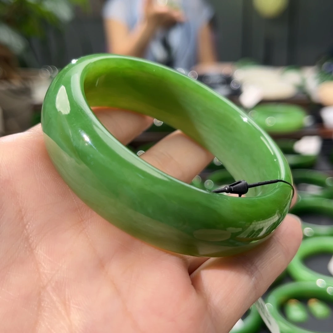 和田玉（碧玉）手镯未镶嵌