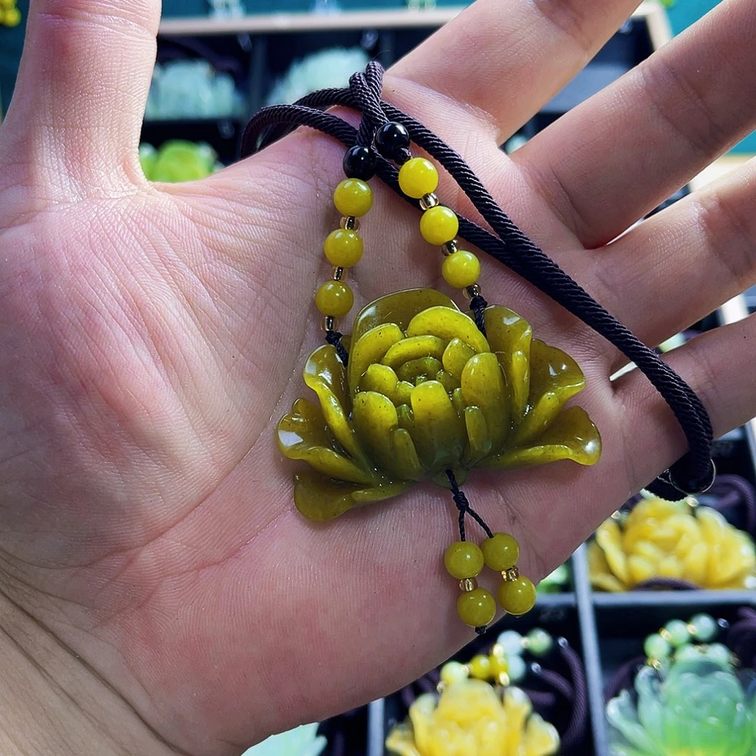 未镶嵌蛇纹石玉颈饰