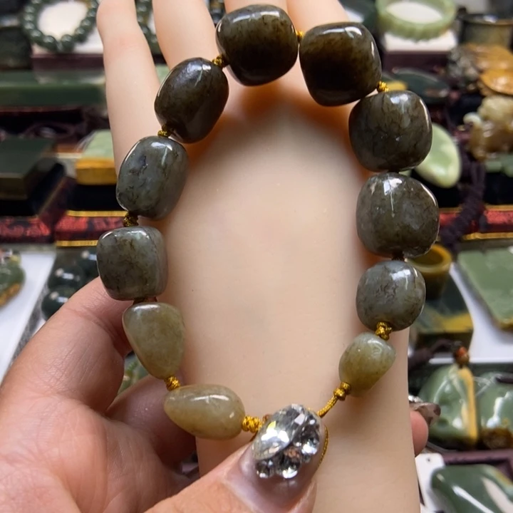 未镶嵌手链岫岩老玉（透闪石质玉）