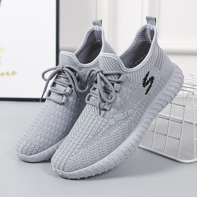 春季跑步男鞋网面春秋舒适休闲透气软底防滑飞织百搭