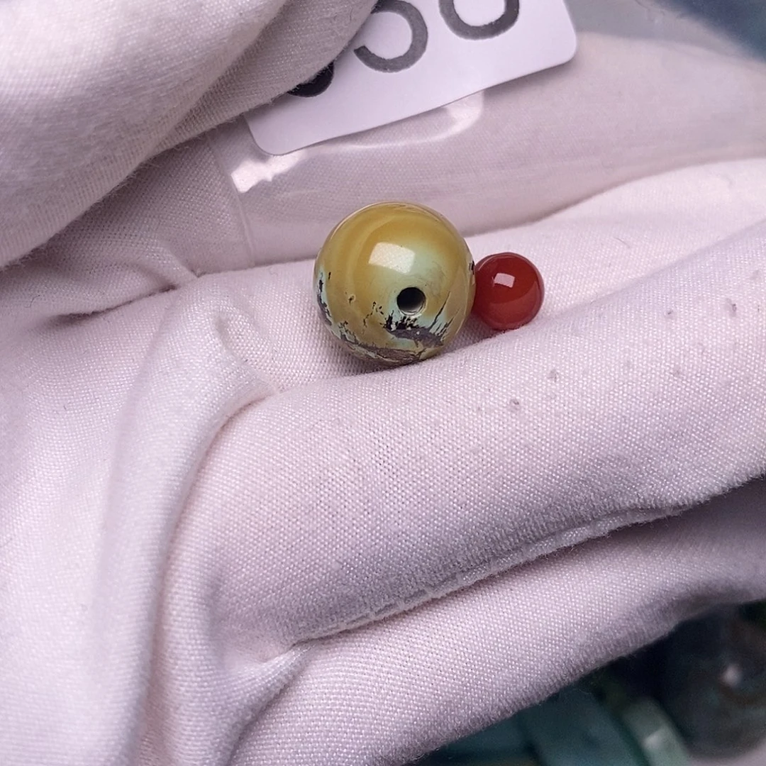 南红玛瑙未镶嵌珠宝半成品