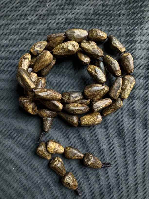 R奇楠沉香树钉多圈40克多样性发一