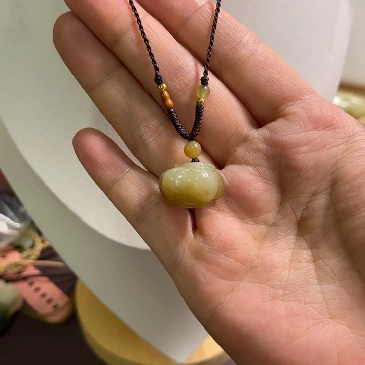 清***️和田玉未镶嵌颈饰