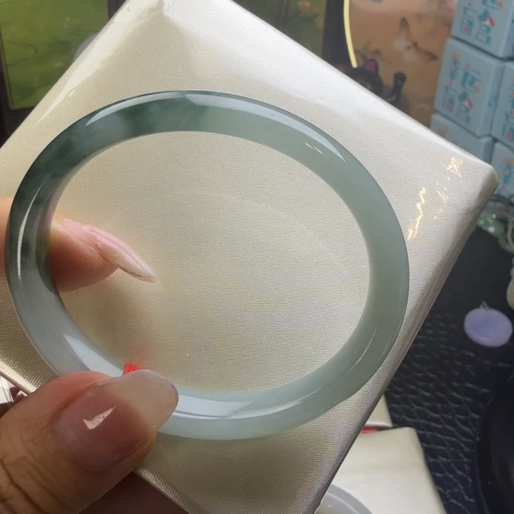 翡翠未镶嵌手镯53.5