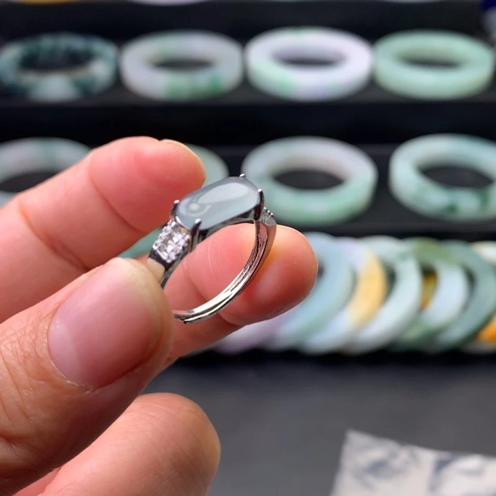 翡翠戒指未镶嵌多样性