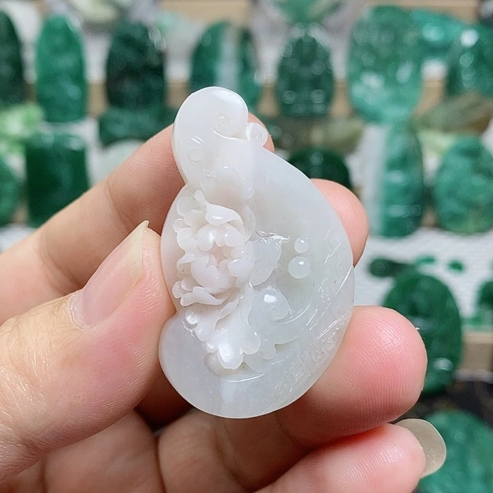 未镶嵌独山玉颈饰