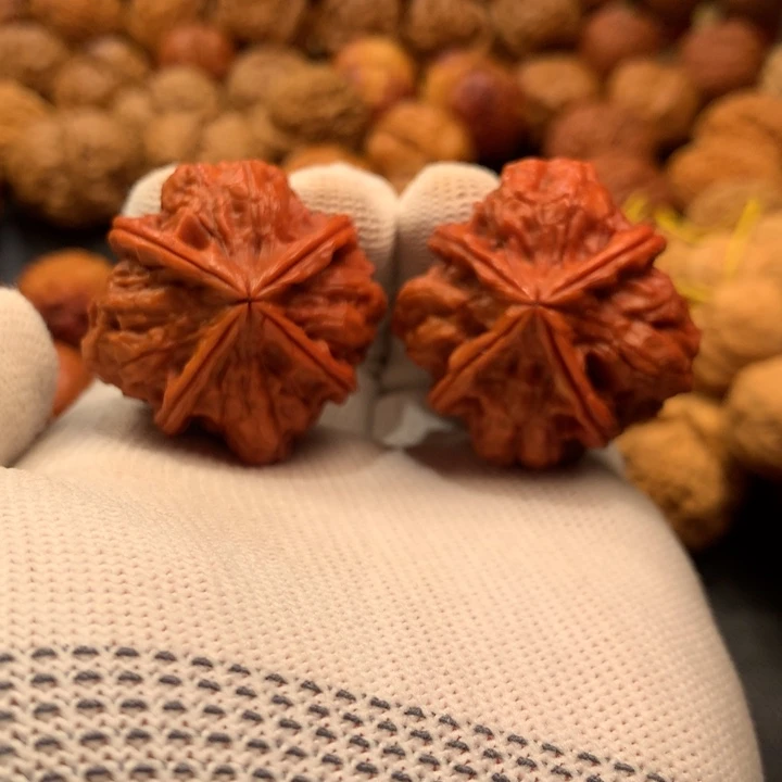 吊坠文玩核桃13………..