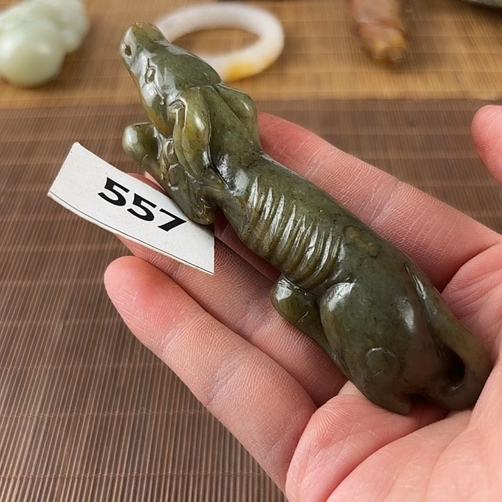 未镶嵌和田玉挂件