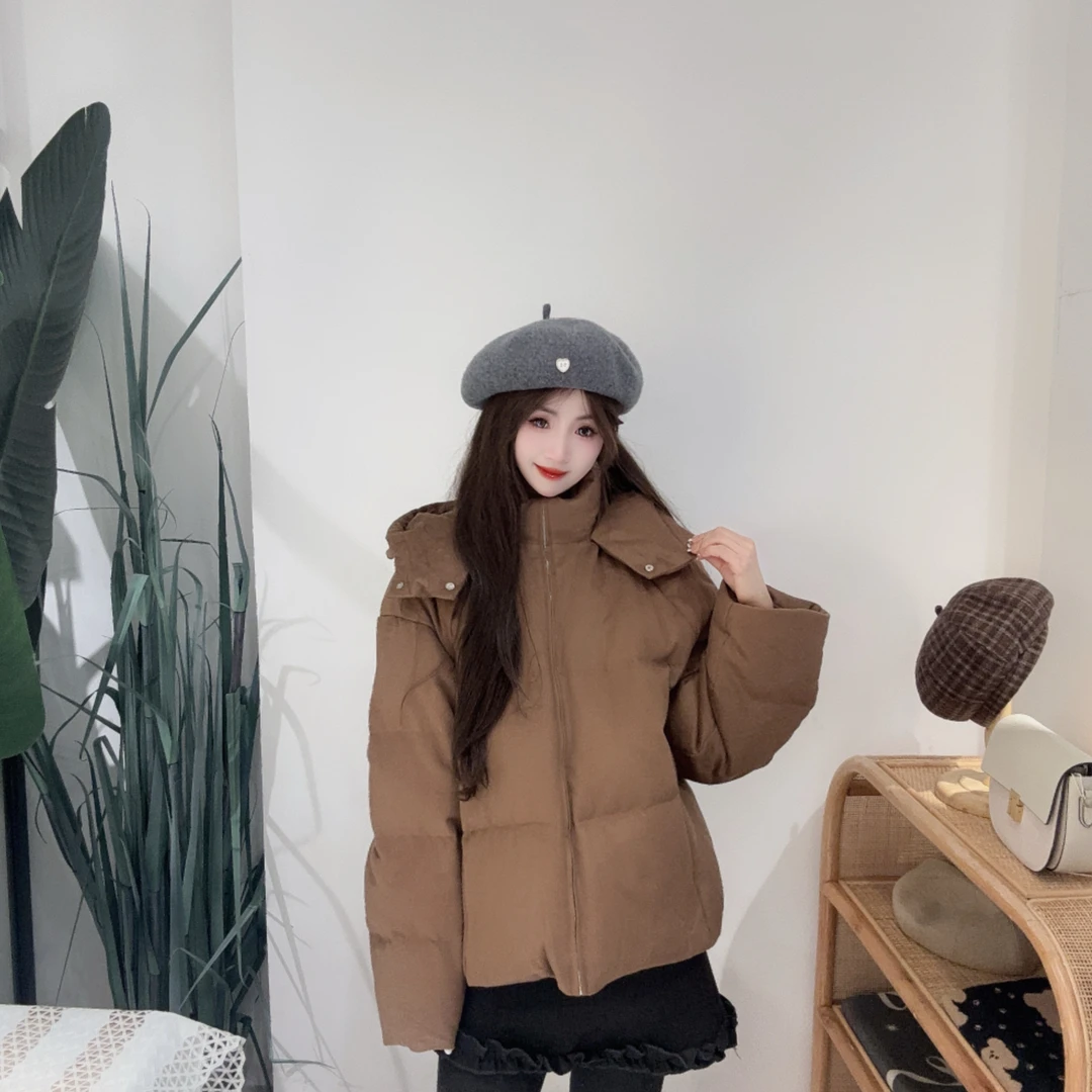 EED6033279复古风新款美拉德简约感白鸭绒加厚立领短款连帽羽绒服