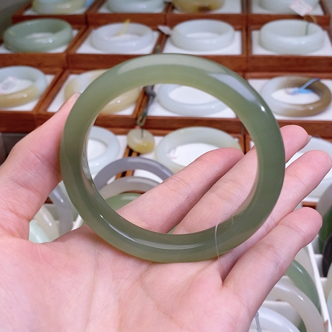 和田玉手镯未镶嵌53.5