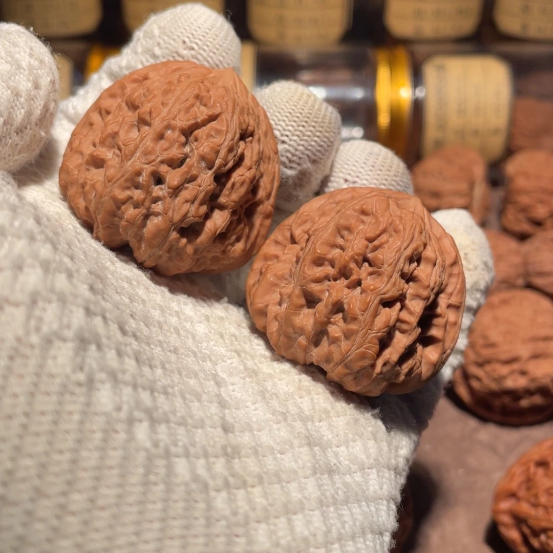 文玩核桃吊坠42凹底