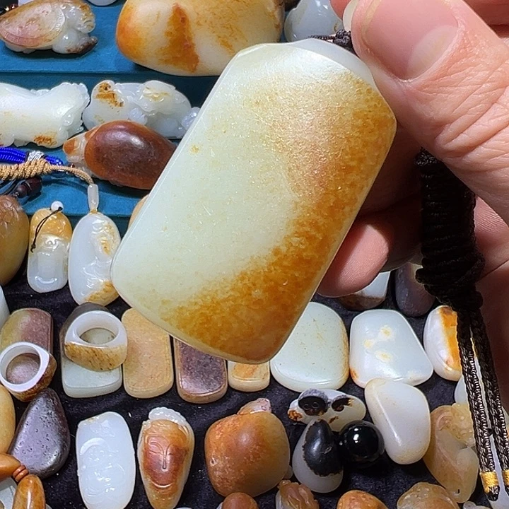 飞****和田玉未镶嵌吊坠(不含链)