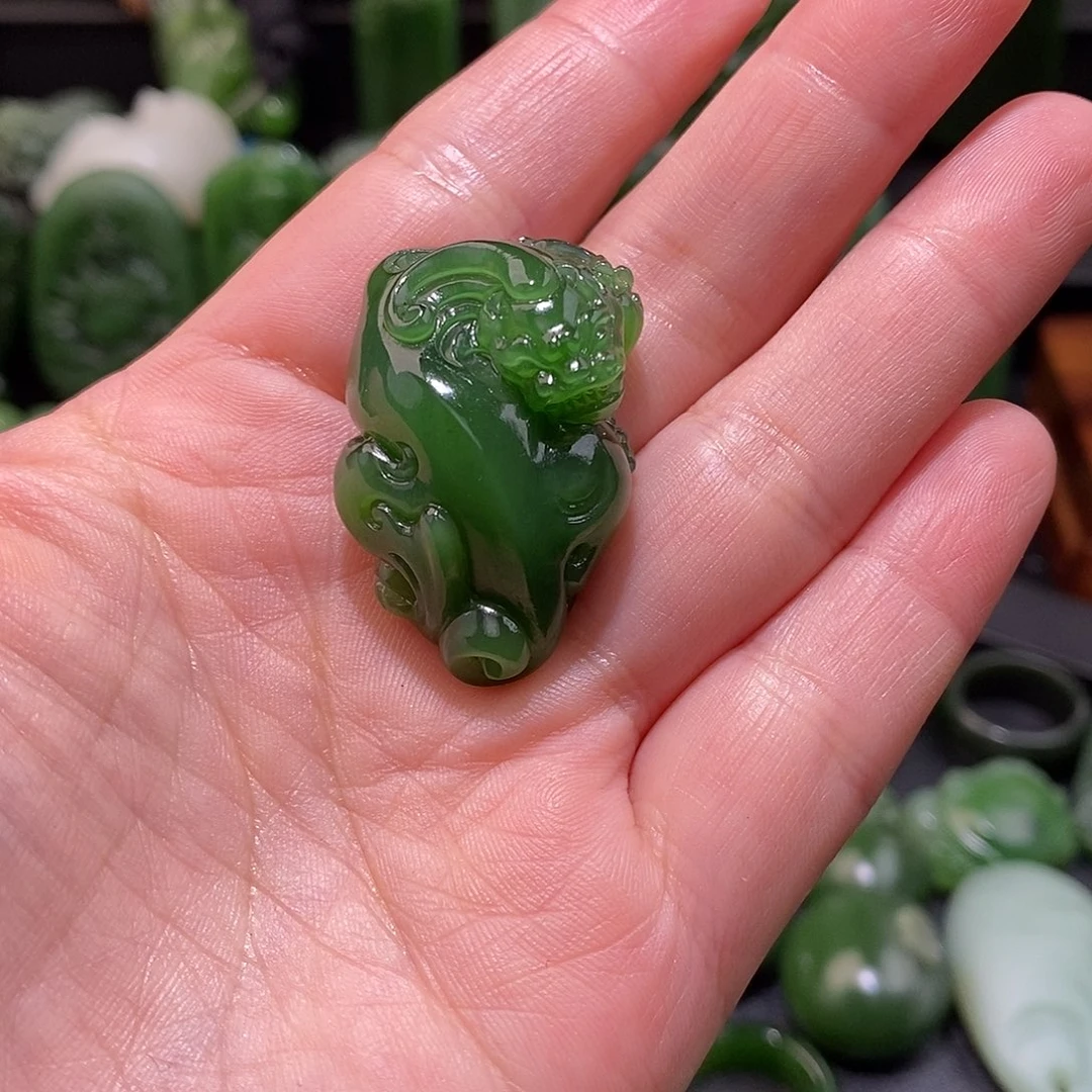 和田玉（碧玉）阳绿貔貅未镶嵌熟***生