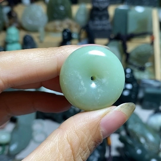 未镶嵌和田玉（糖玉）珠宝半成品