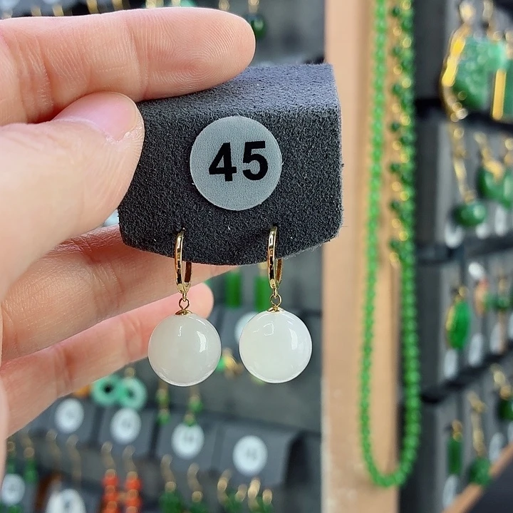 和田玉18K金镶嵌耳饰