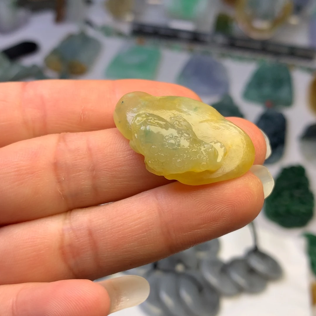 定制翡翠未镶嵌翡翠