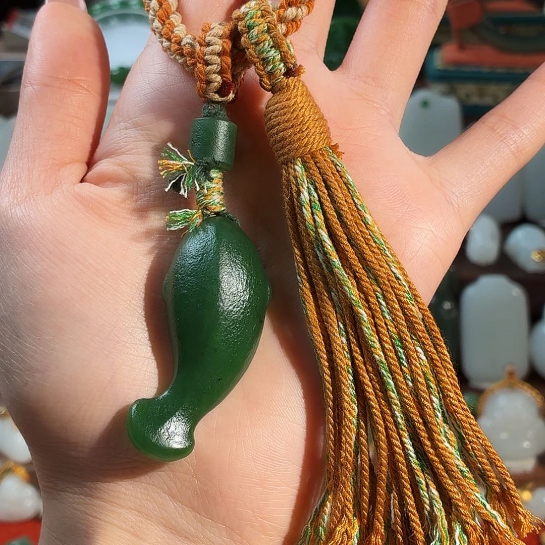 和田玉未镶嵌车挂T