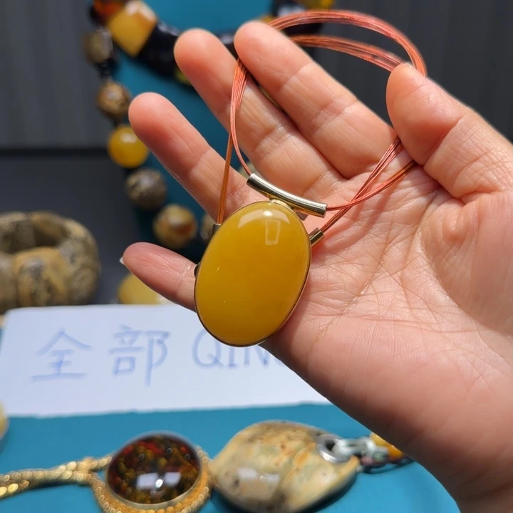琥珀未镶嵌颈饰波兰设计款琥珀蜜蜡