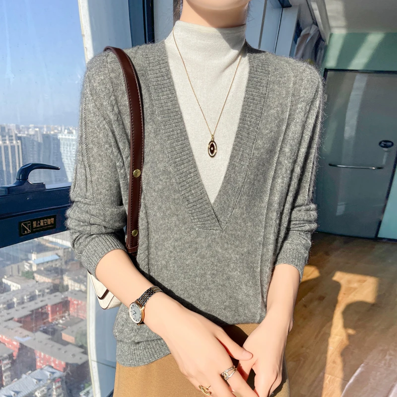 【100纯羊毛】女士深V领时尚百搭针织衫ZM341