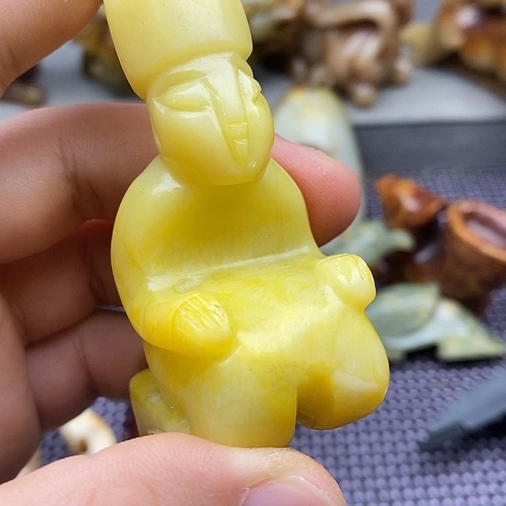 未镶嵌蛇纹石玉颈饰