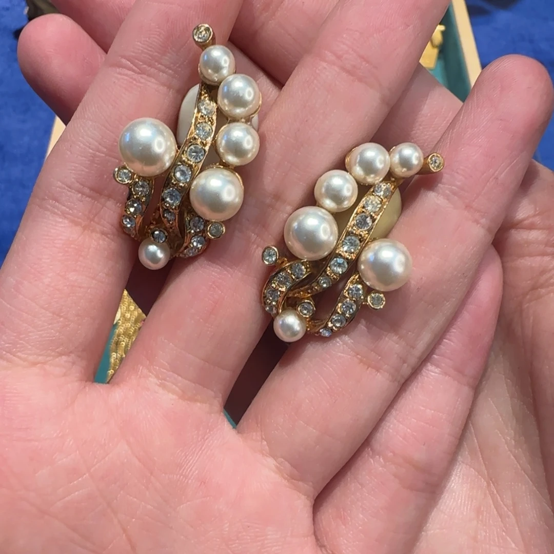 琉璃纯铜合金瑕疵