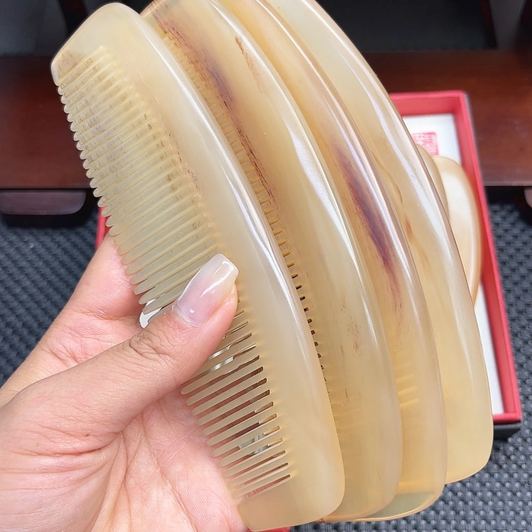 手工制作纯牛角梳子