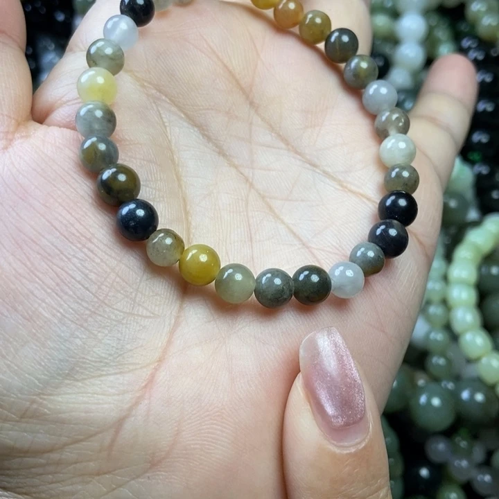 颈饰未镶嵌透闪石质玉卡6
