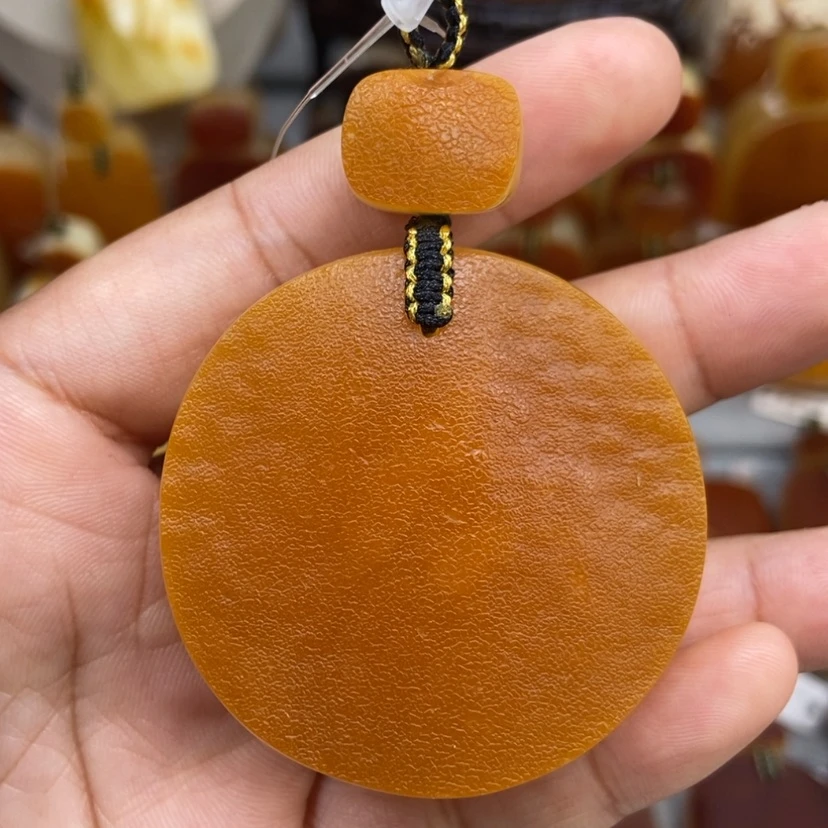 【闪购商品】琥珀颈饰未镶嵌