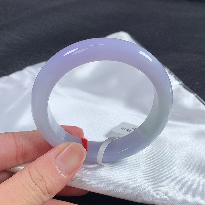 翡翠未镶嵌手镯