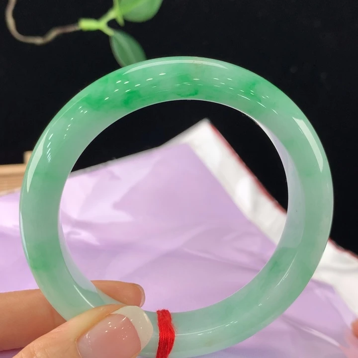 翡翠手镯未镶嵌111-0824