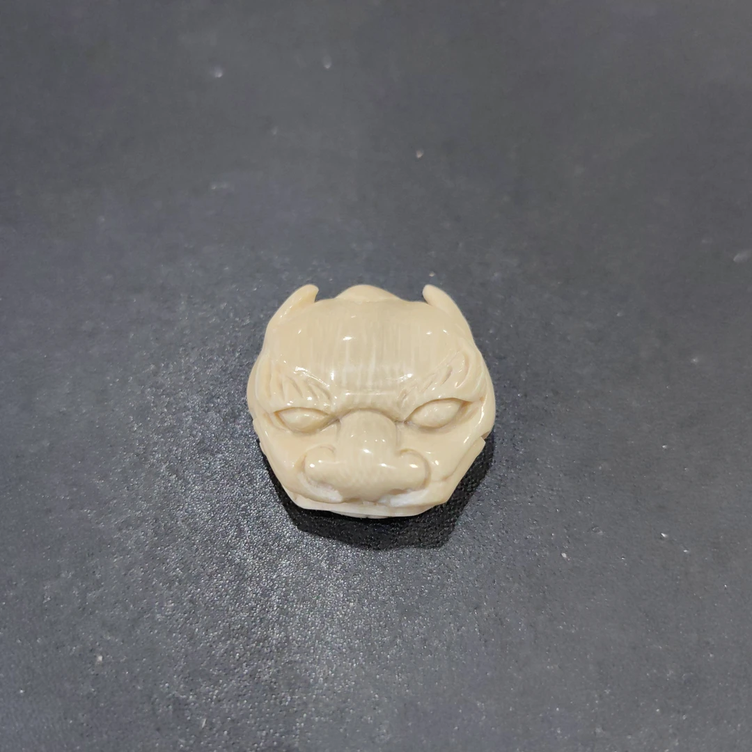 猛犸约11.7克雕刻件ZLX179