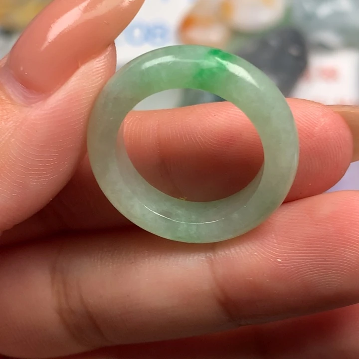 未镶嵌定制翡翠翡翠