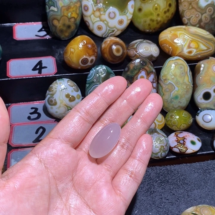 未镶嵌玛瑙/玉髓珠宝奇石用****0