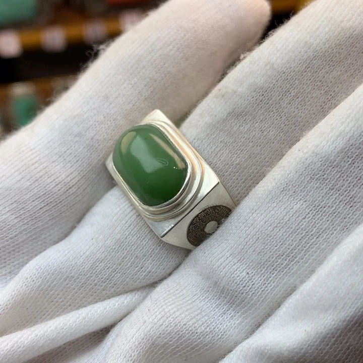 和田玉戒指足银镶嵌