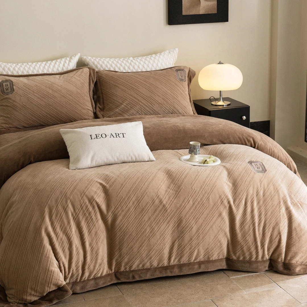 【牛奶绒】立体雕花纯色加绒四件套冬季加厚保暖防寒床单款床品