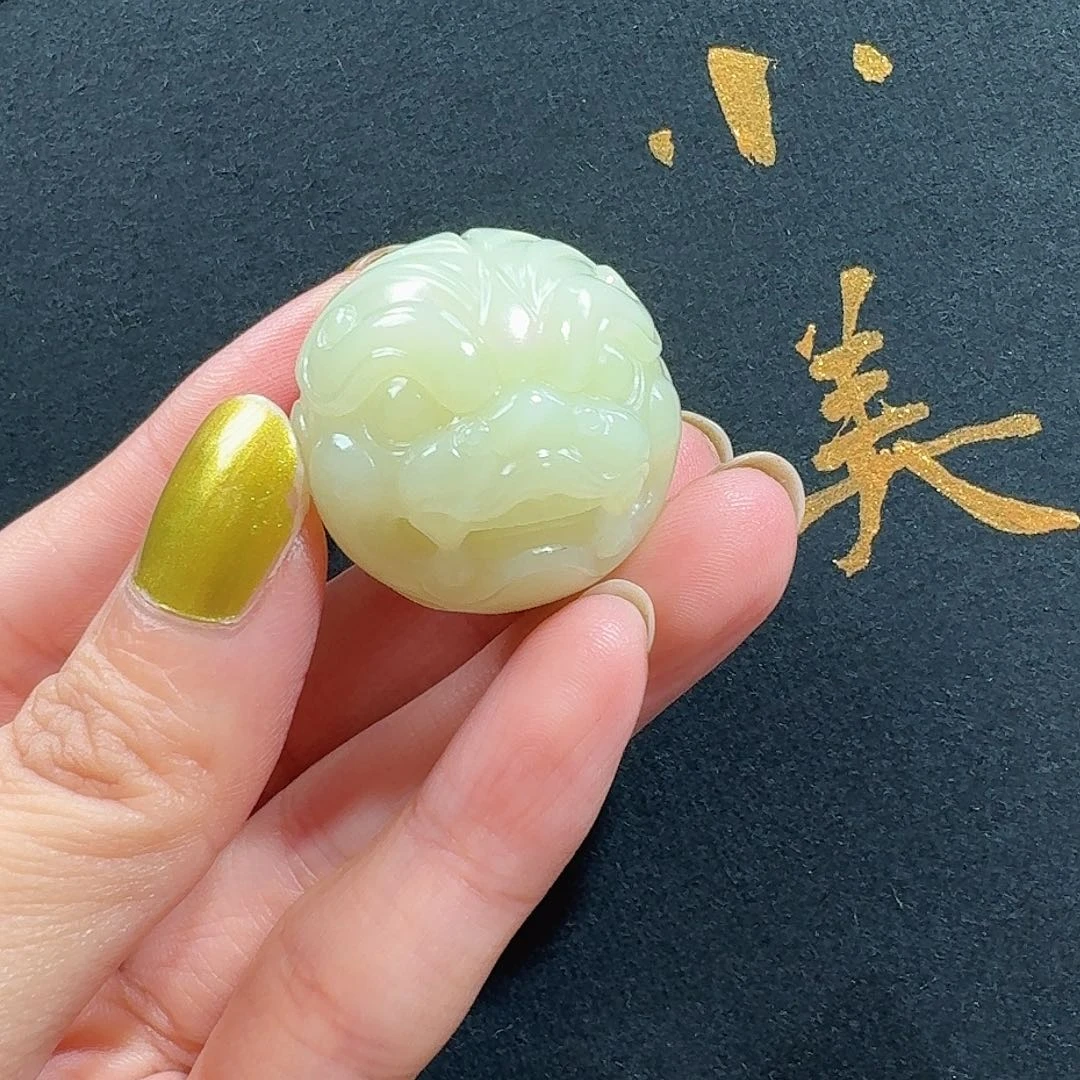 颈饰未镶嵌和田玉若羌黄口27mm